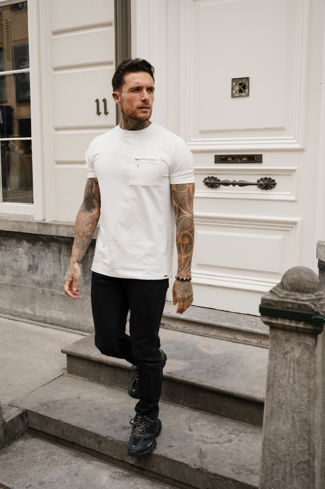 POCKET T-SHIRT | WHITE / BLACK